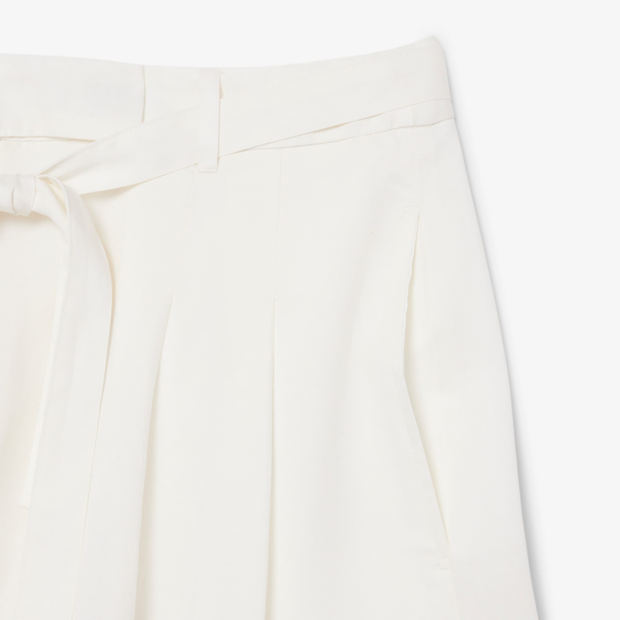 Oversized Fluid Linen Blend Bermuda Shorts - White