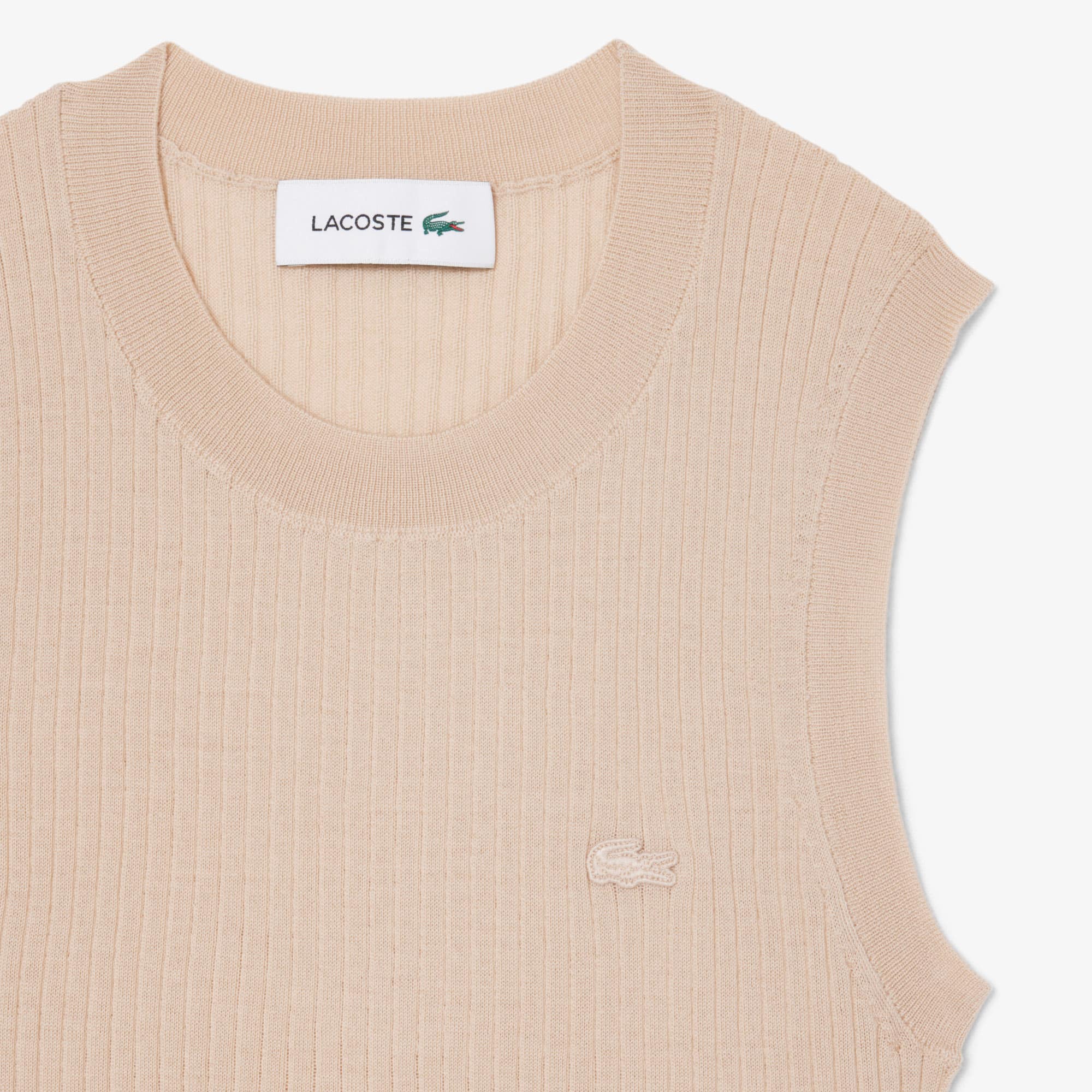 Merino Wool 3D Knit Sleeveless Sweater - Beige