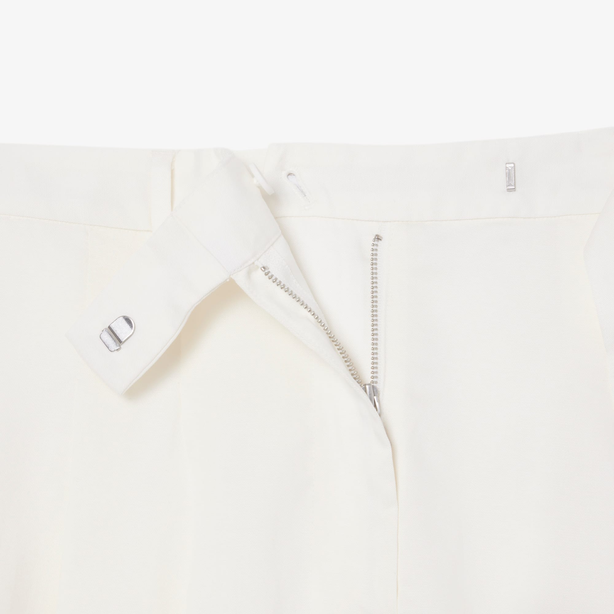 Oversized Fluid Linen Blend Bermuda Shorts - White