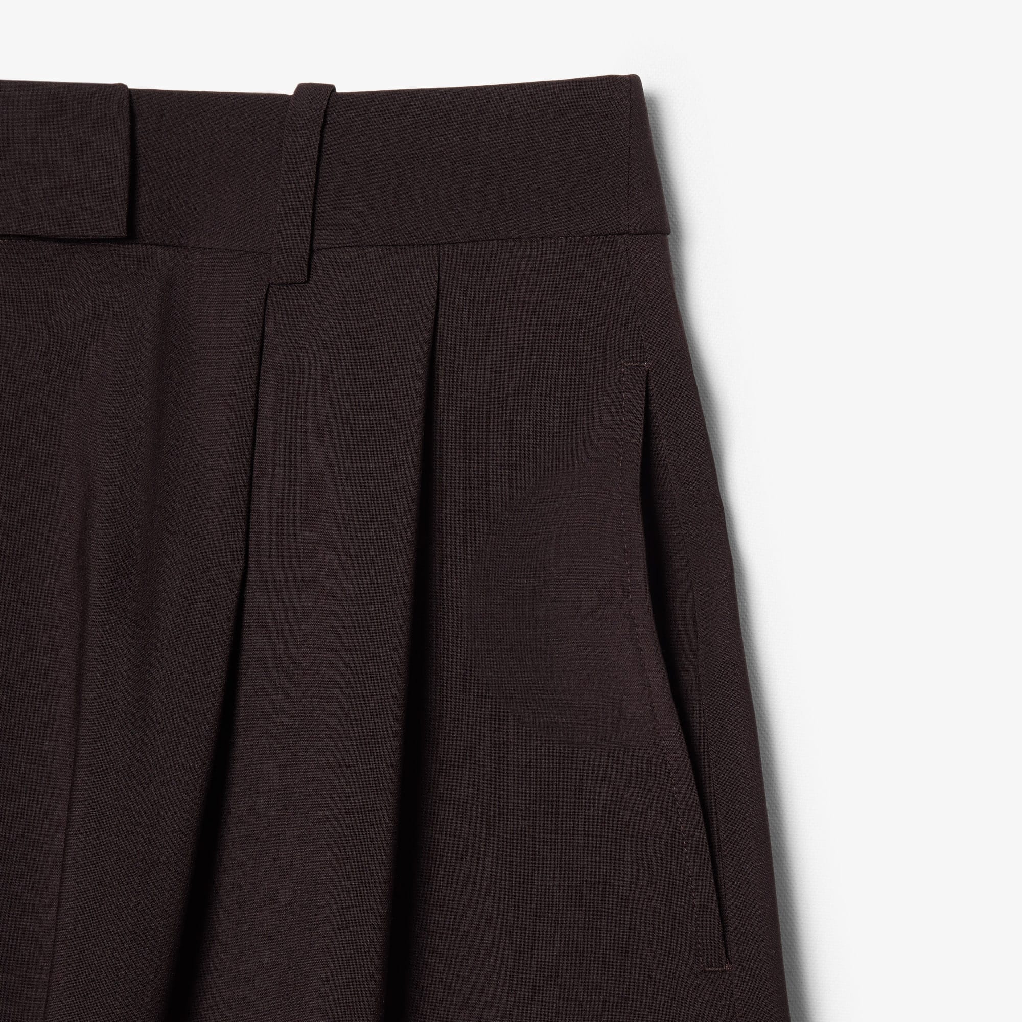 Oversized Wool Blend Pleated Bermuda Shorts - Brown