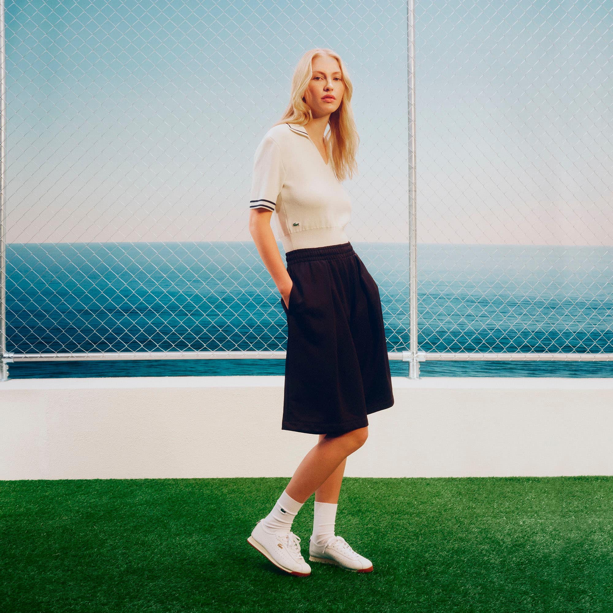 Women's Club-Low Leather Sneakers - WHT/GUM